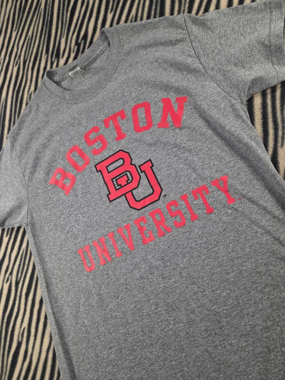 Gildan Heavy Cotton Boston University Grey T-Shirt